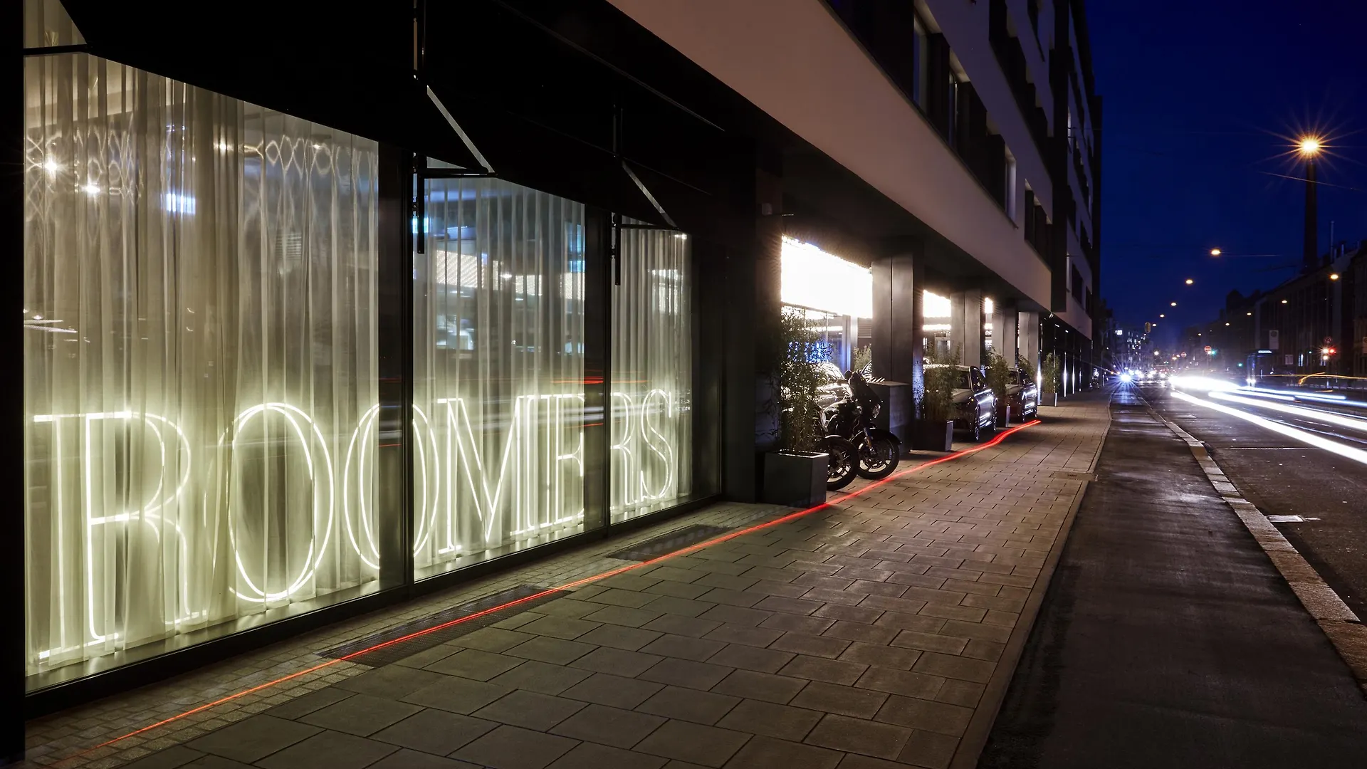 Roomers Munich, Autograph Collection Germany