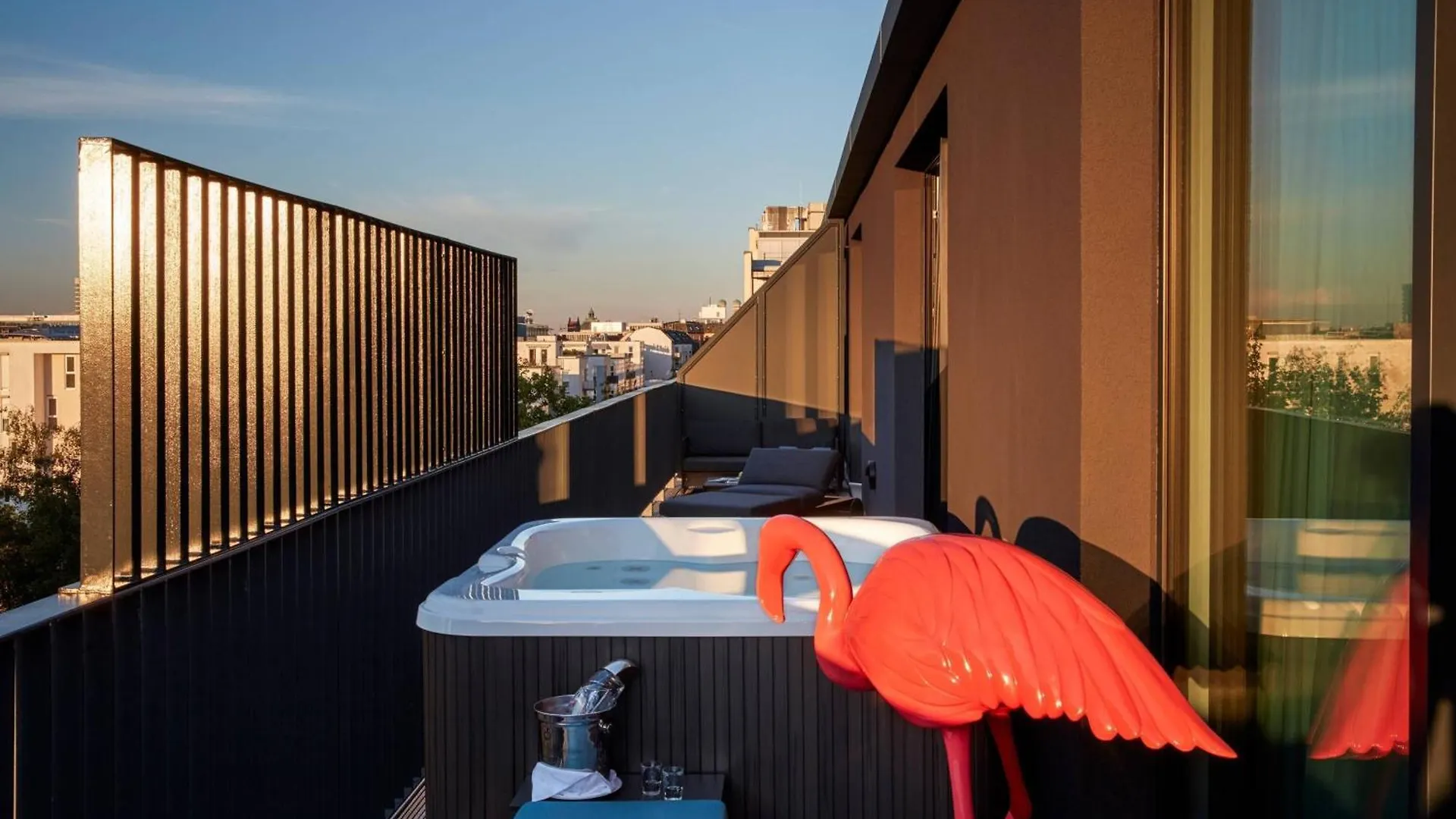 Roomers Munich, Autograph Collection Hotel