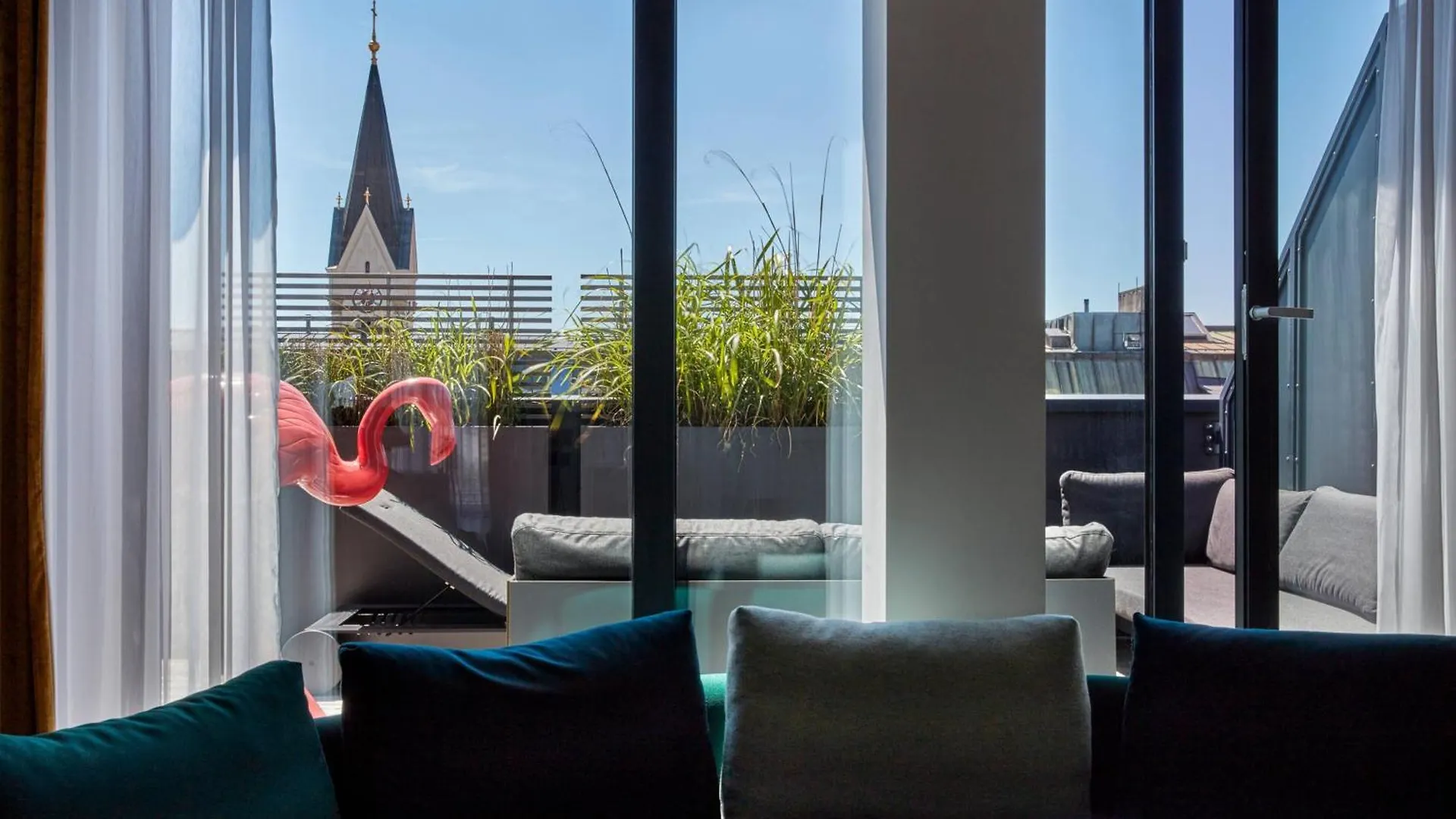 Hotel Roomers Munich, Autograph Collection