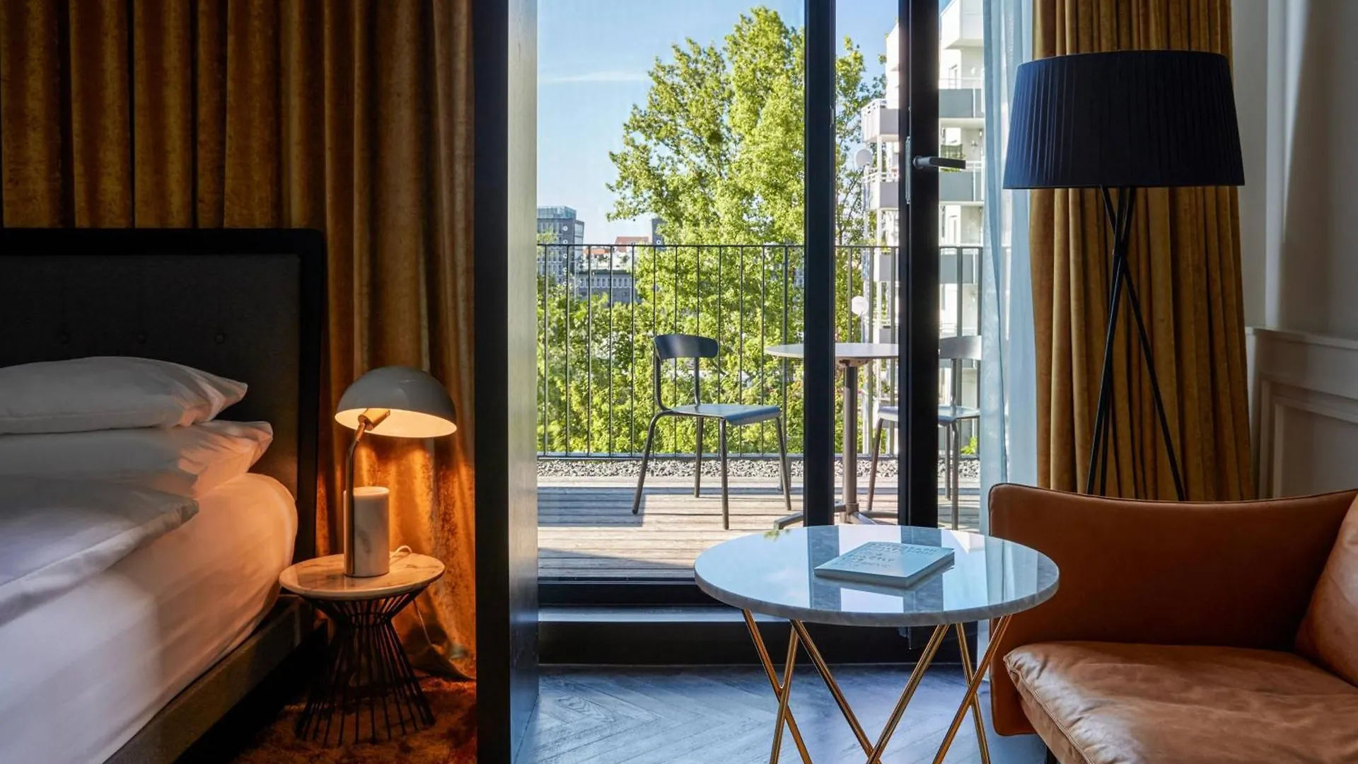 Roomers Munich, Autograph Collection Germany