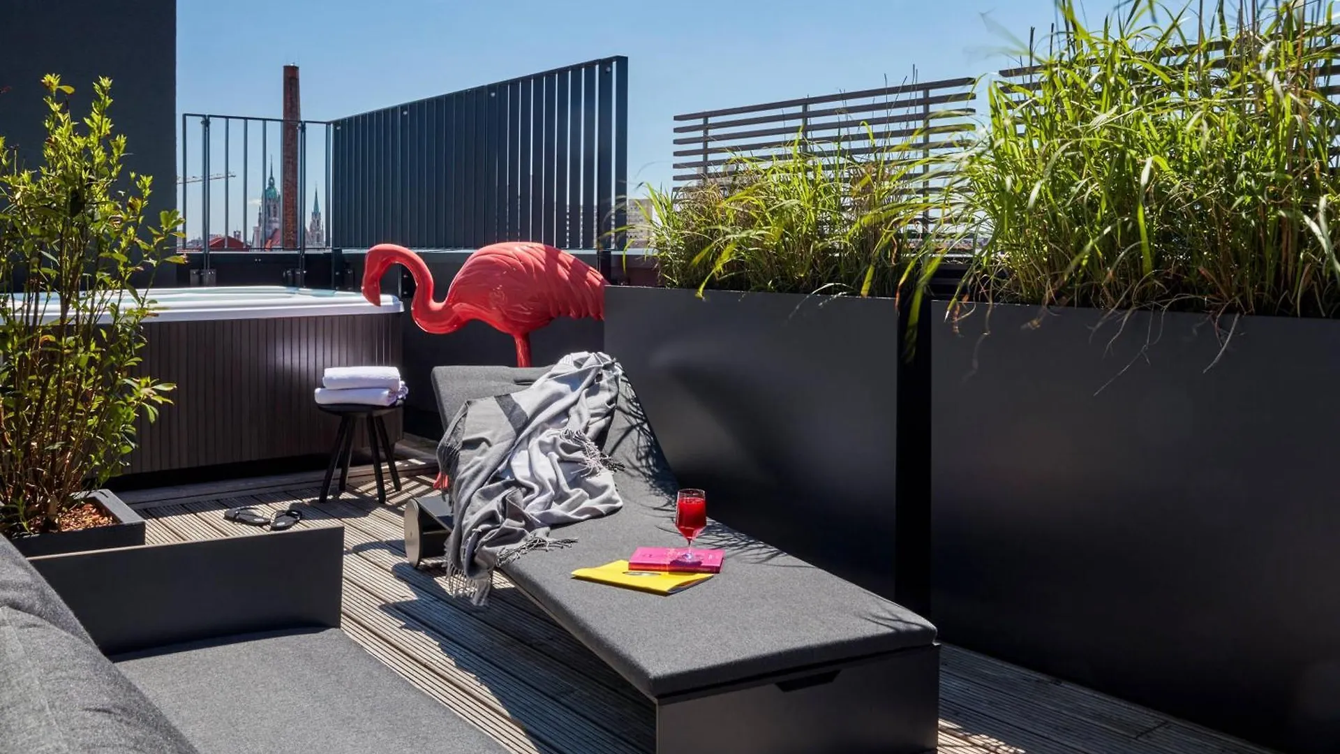 Roomers Munich, Autograph Collection 5*,