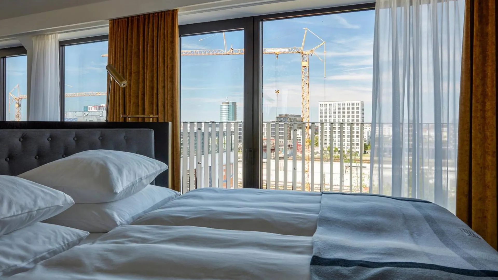 Roomers Munich, Autograph Collection Hotel